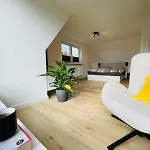 Dom wakacyjny Modern Saniertes Haus In Husum