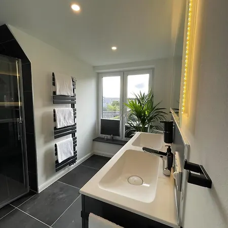 Modern Saniertes Haus In Husum Сasa de vacaciones *