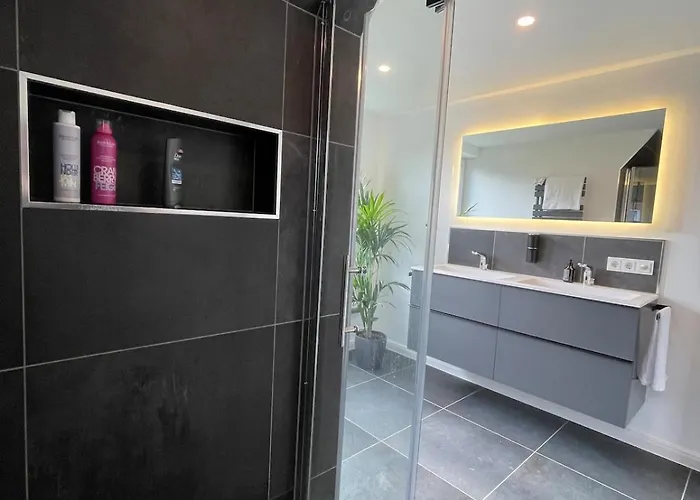 Modern Saniertes Haus In Husum Tatil Evi *