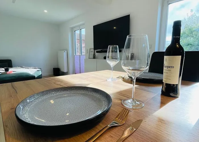 Modern Saniertes Haus In Husum Tatil Evi Niederdorla